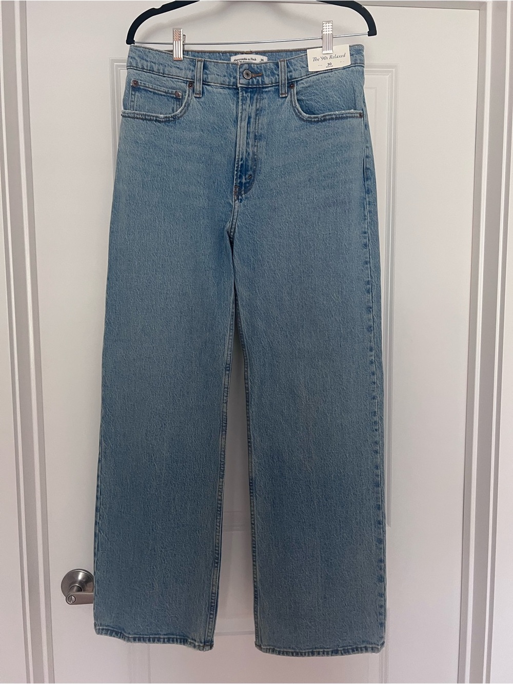 Abercrombie & Fitch Women's Relaxed Straight-Leg Jeans in Light Wash Blue